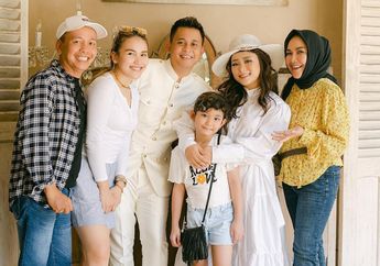 Perlakuan Orangtua Ayu Ting Ting Terhadap ART Terbongkar, Potret Ini Jadi Buktinya, Ayah Rozak dan Umi Kalsum Auto Panen Hujatan
