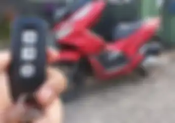 Motor Ditinggal Mudik Lebaran, Remote Keyless Musti Dimatikan Saat Parkir di Rumah?