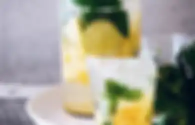 Khasiat Tak Terduga Air Rendaman Buah Nanas, 7 Manfaat Ini Bisa Didapat, Salah Satunya Bisa Bikin Berat Badan Turun Cepat