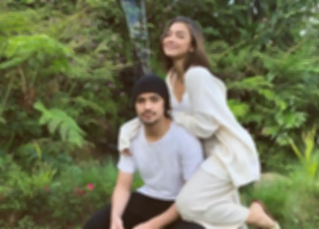 Foto kenangan Angela Gilsha dan sang adik, Marco Panari