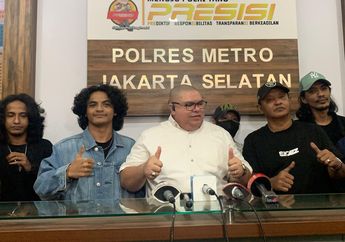 Vadel Badjideh Salah Tingkah ketika Disinggung Bakal Kasih Cucu ke Nikita Mirzani