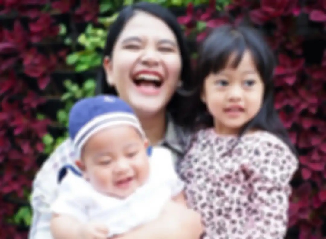 Potret Kahiyang Ayu bersama Sedah Mirah dan Panembahan.