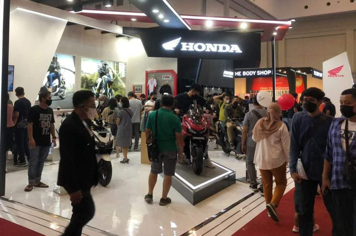Ilustrasi Booth di GIIAS. Yuk datang ke GIIAS 2023 banyak pabrikan motor mejeng. Ini daftarnya.