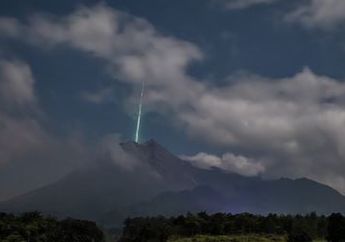 Viral Meteor Jatuh di Puncak Gunung Merapi, BPPTKG Ungkap Pantauan CCTV hingga Ingatkan Kewaspadaan Masyarakat!