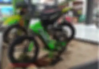 Kawasaki Rilis Motor Listrik Mini Pertama, Harganya Cuma Segini
