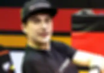 Ikutan 10 Year Challenge, Jorge Lorenzo Pasang Foto Kocak, Penampilan Lorenzo Baldassarri Aneh