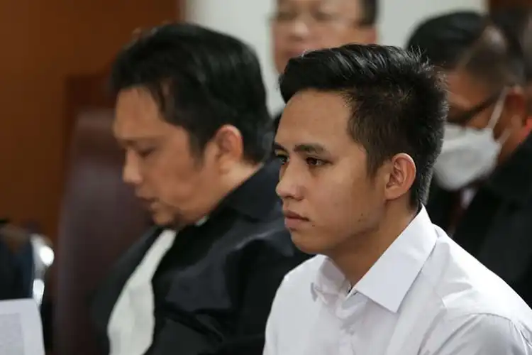 Deg-degan Jelang Sidang Vonis Richard Eliezer, Gaji Polisi Berpangkat Bharada Bisa Beli Motor Apa?