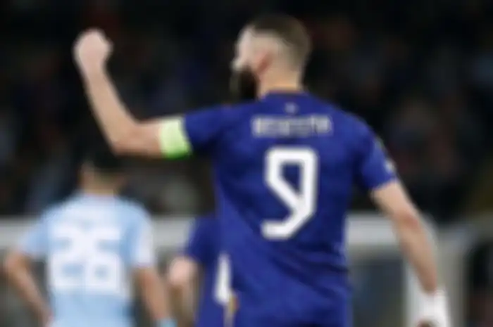 Penyerang timnas Prancis Karim Benzema akhirnya pensiun, punya mobil mewah setara 1.500 motor matic Yamaha NMAX.