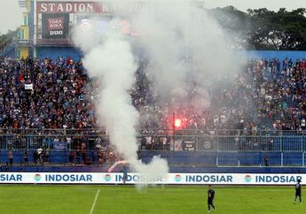 Sudah Susah Menang di Kandang, Arema FC Banjir Sanksi Akibat Ulah Suporter