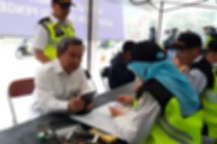 Anggota DPR Komisi VII dari Fraksi Gerindra Kardaya Warnika terkena razia wajib pajak kendaran