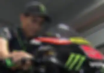 Kocak! Video Kelakuan Hafizh Syahrin Di Paddock Sambil Nunggu Kepastian Balap, Malah Perang-perangan