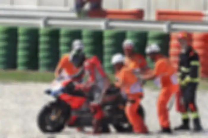 Jorge Lorenzo crash 