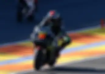 Bradley Smith Lelang Racing Suit Untuk Kegiatan Sosial Bro, Mau Ikutan Ngebid?