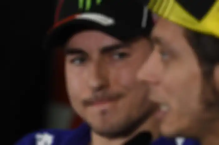 Jorge Lorenzo dan Valentino Rossi saat masih bersama di Yamaha