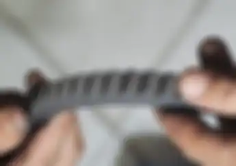 Jangan Sampai Putus Terus Dorong Motor, Simak Tips Video Kenali Ciri V-Belt Motor Matik Rusak