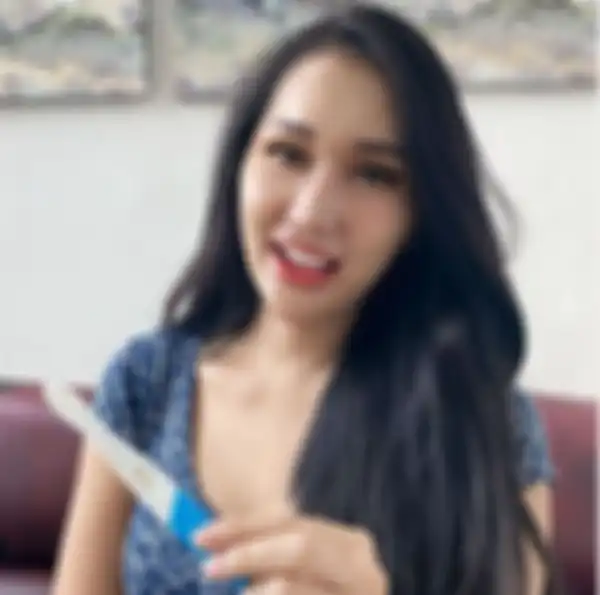 Lucinta Luna umumkan kehamilannya