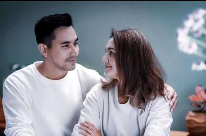 Donna Agnesia dikabarkan sakit