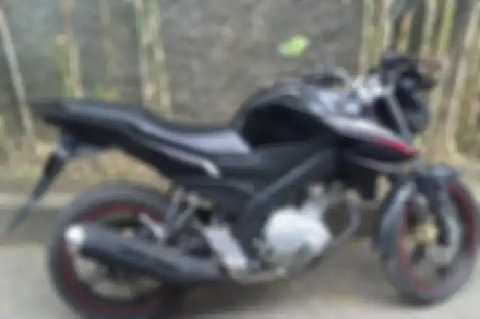 Ilustrasi Yamaha V-Ixion Lightning