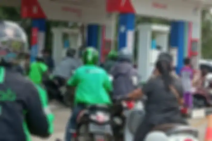 Laporkan jika petugas SPBU tidak melayani pembelian Pertalite atau Solar tanpa aplikasi MyPertamina atau QR Code.