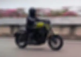 Motor Baru 150 cc Gaya Cruiser Cocok Lawan Yamaha XSR 155, Bisa Jalan 900 Km Sekali Full Tank!