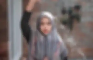 Dulu Sok-sokan Singgung Pakaian Wanita yang Tunjukkan Lekuk Badan, Ria Ricis Kini Dihujat Lantaran Asyik Joget dengan Rok Mini, Netizen: Jujur Ilfeel!