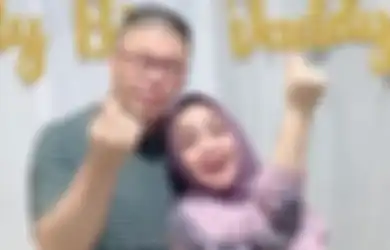 Dikira Harmonis Saking Jarangnya Tersorot Kamera, Rieta Amelia Mendadak Gugat Cerai Suaminya yang Punya Perkerjaan Mentereng Ini