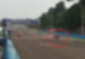 Video Detik-Detik Pembalap Terjatuh Keras di Balap IRS Seri 3, Mengerikan..