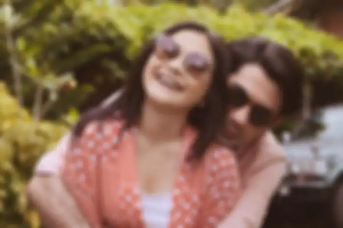 Prilly Latuconsina dan Reza Rahadian