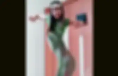 Tampil dengan Gaya Bak 'Siluman Ular', Gadis TikTok Ini Mendadak Viral Karena Goyangan Nyi Blorongnya, Netizen: Sawadikap, Siluman Ular Cabang Thailand Mau Lewat