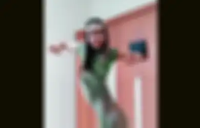 Cewek Ini Berdandan Bagai Nyi Blorong di Video TikTok, Ngakak atau Terpesona Nih?