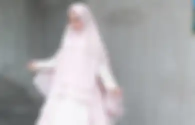 5 Model Gamis Pink Pastel Modis Buat Baju Lebaran 2023 #PowerUpRamadan