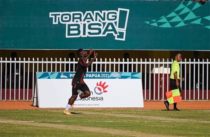 Pemain tim sepak bola Papua, Ricky Ricardo