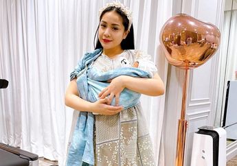 Biasanya Dieluk-elukan se-Indonesia Mendadak Dijulidin Emak-emak Gegara Stok ASI di Kulkas, Nagita Slavina Turun Gunung hingga Aksinya Ini Dipuji: Marketing S3-nya Keren!