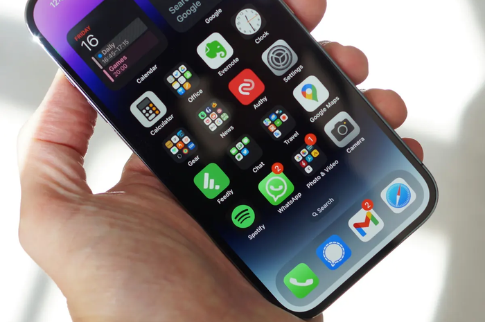 Layar iPhone 14 Pro.