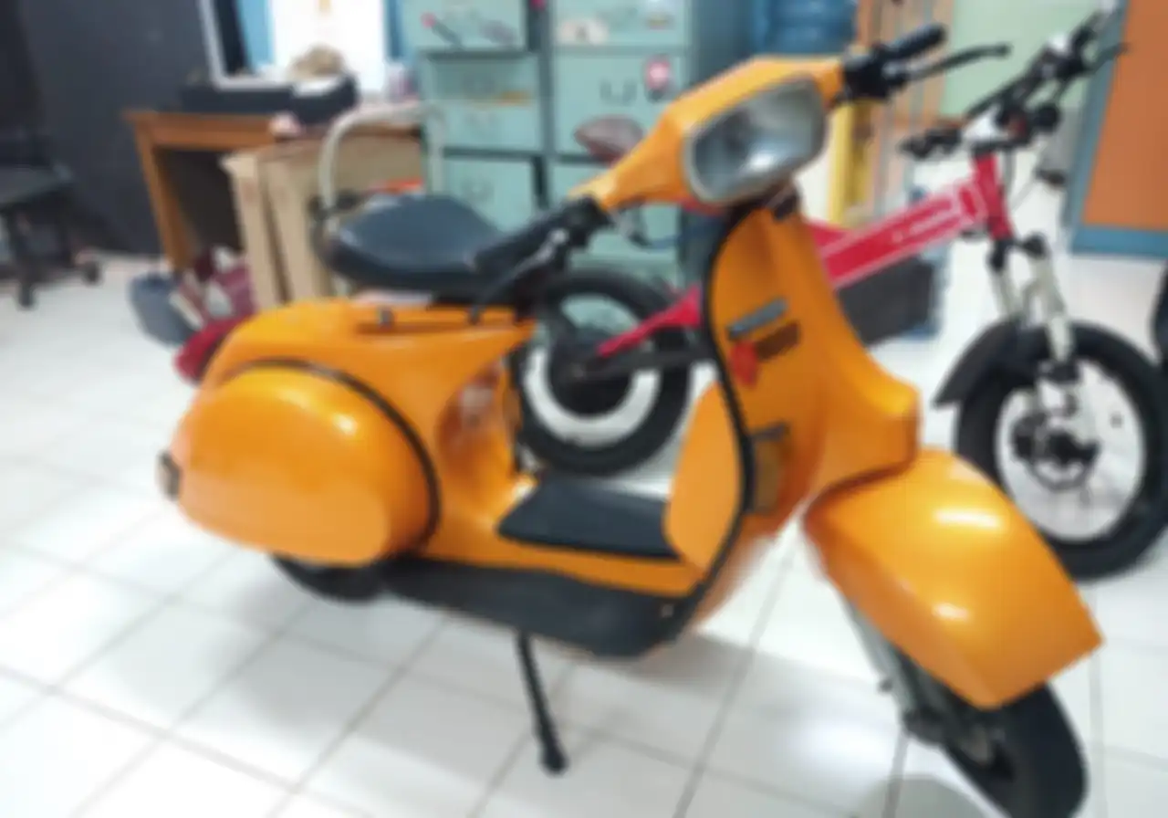 Motor listrik hasil modifikasi, Vespa elektrik.