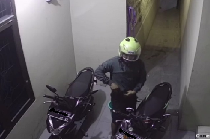 Cuma Modal Rp 10 Ribuan Honda BeAT Aman Saat Parkir, Maling Langsung Kabur