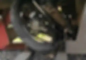 Nyawa Emak-emak Melayang Disambar Kereta Api di Sidoarjo, Motor Sisa Ban dan Knalpot