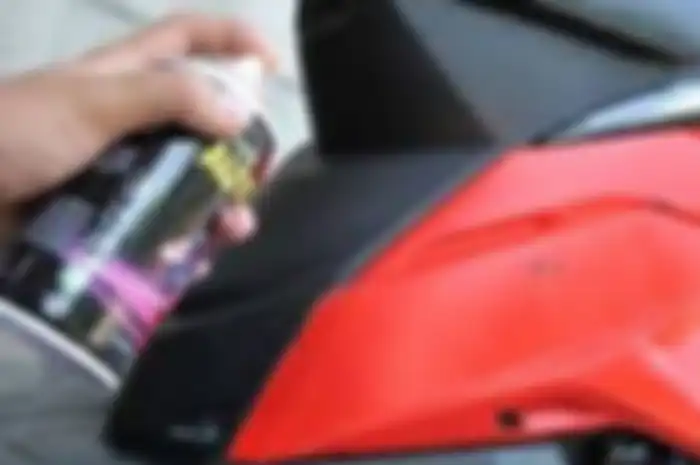 Ilustrasi mengecat warna baru motor apa harus mengganti STNK?
