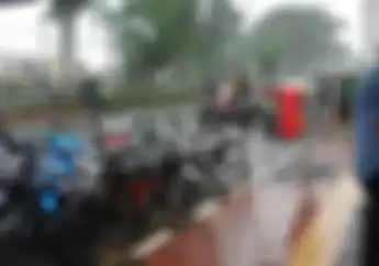 Bikers di Wilayah Ini Siap-siap, BMKG Sebut Akan Turun Hujan dari Pagi Sampai Sore