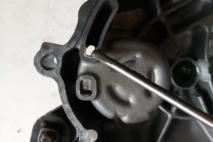 Oli Yamaha Jupiter MX 135LC Mampet Akibat Pasang Bak Kopling Aftermarket