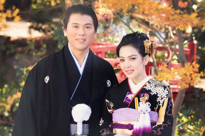 Syahrini dan Reino Barack