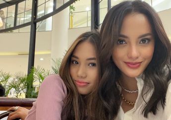 Bak Kakak Adik, Intip Penampilan Ririn Ekawati Saat Berpose Bareng Anak Sulungnya yang Sudah Remaja