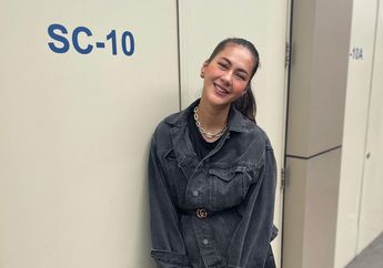 Selalu Tampil Santun dan Sopan, Intip OOTD Paula Verhoeven Kenakan Blazer dan Tas Hermes Mungil!