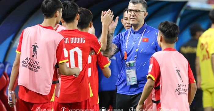 Masih Kecewa Gagal Lolos Piala Dunia, Pelatih Vietnam Salahkan Rumput Stadion di Arab Saudi dan Sepatu
