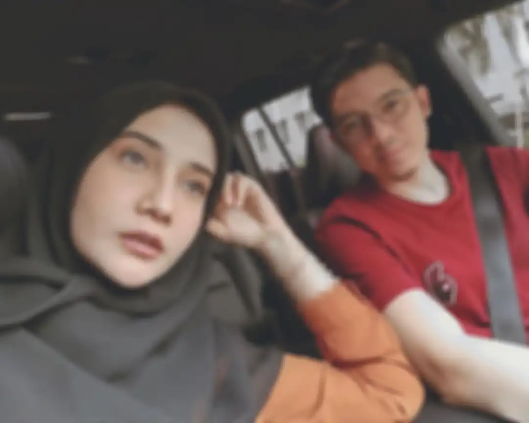 Zaskia Sungkar - Irwansyah
