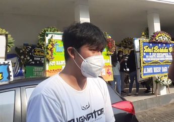 Sang Kakak Kenang Sosok Raditya Oloan dari Masa Lalunya yang Kelam Hingga Jadi Pendeta