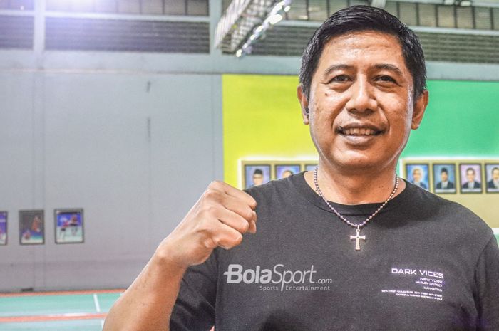 Pelatih ganda campuran bulu tangkis Malausi, Nova Widianto