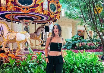 Viral, Video Nia Ramadhani Kepergok Tenangkan Bocah Perempuan Ini yang Hilang Terpisah dari Ayahnya di Tempat Ramai: Jangan Nangis Ya