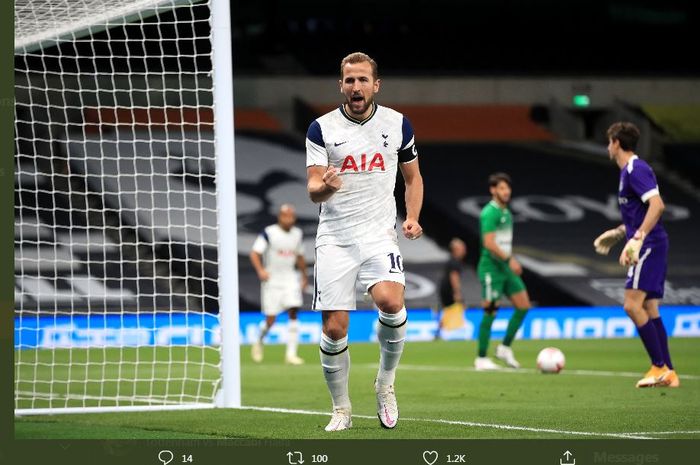 Harry Kane merayakan golnya untuk Tottenham Hotspur ke gawang Maccabi Haifa di play-off Liga Europa.