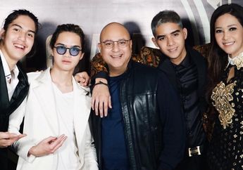 Sambut Tahun Baru 2019, Maia Estianty Pamer Kebahagiaan Bersama Irwan Mussry dan Ketiga Putranya